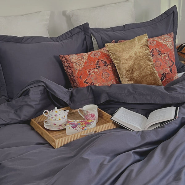 https://beddley.com/cdn/shop/files/Effortless-Charcoal-Duvet-Cover-Stylish-Bedding-Upgrade_600x.jpg?v=1692784687