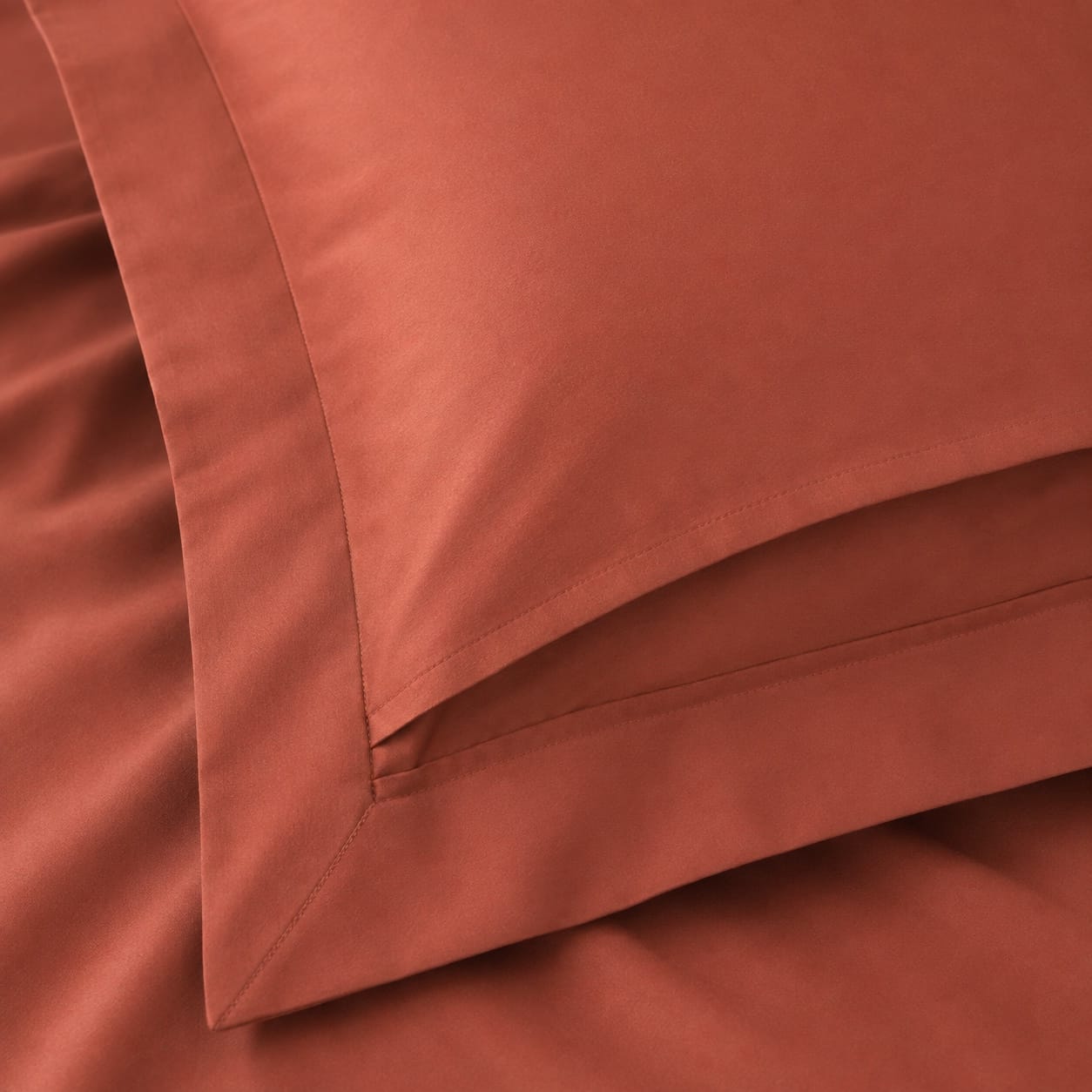beddley Baked Clay Sham with three sided open easycare zipper