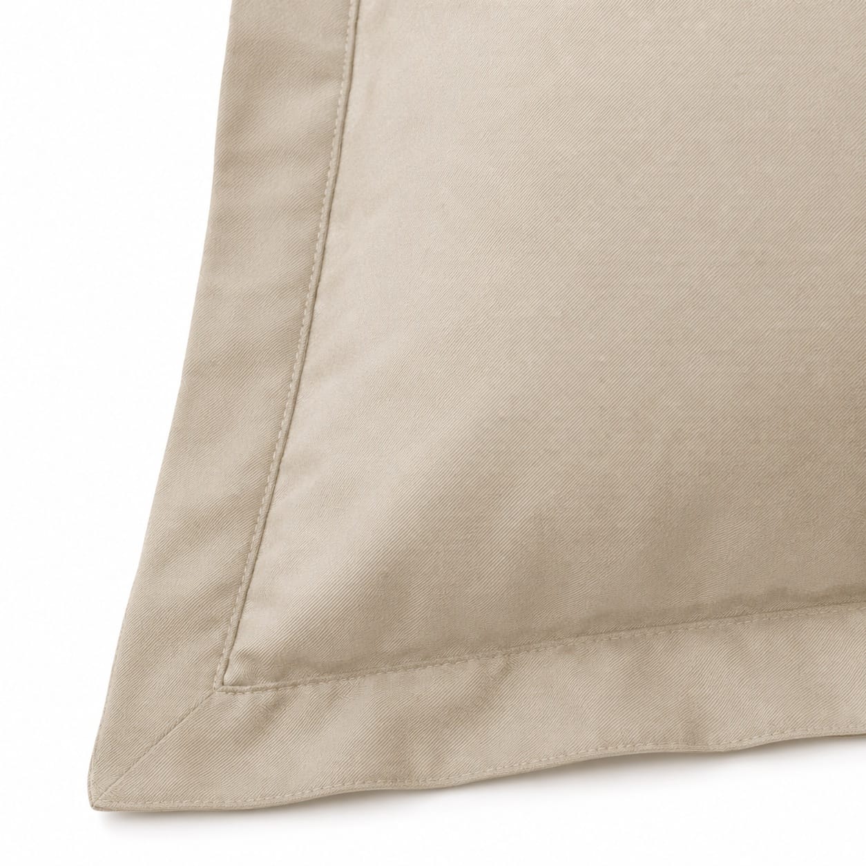 Beddley Beige Easy-Change™ Zippered Pillow Shams – Set of 2 with three sided open easycare zipper