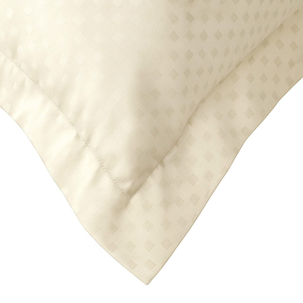 Beddley Pearl Dobby Beige Sham with three sided open easycare zipper