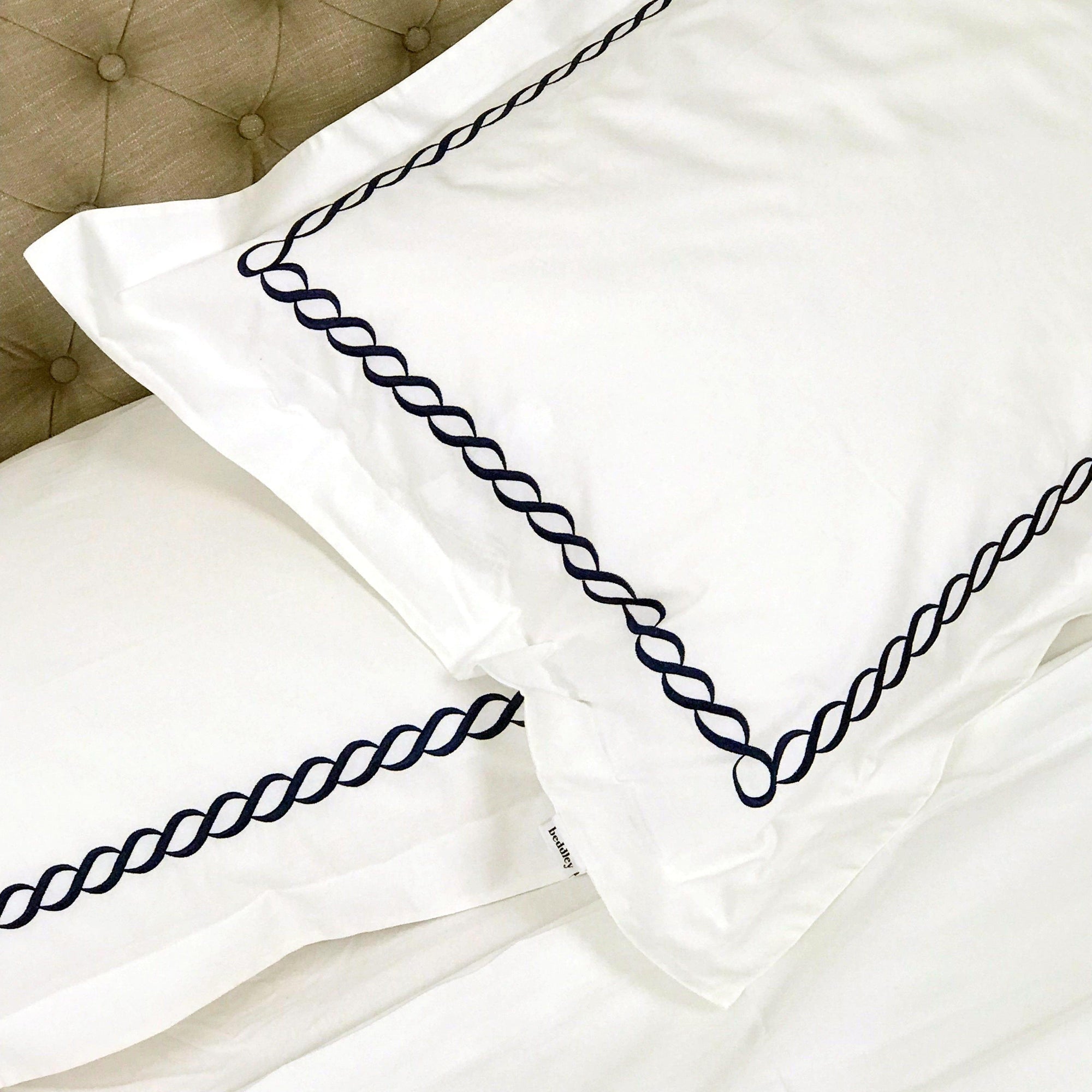 Marquis Chain Embroidery Duvet Cover - Beddley