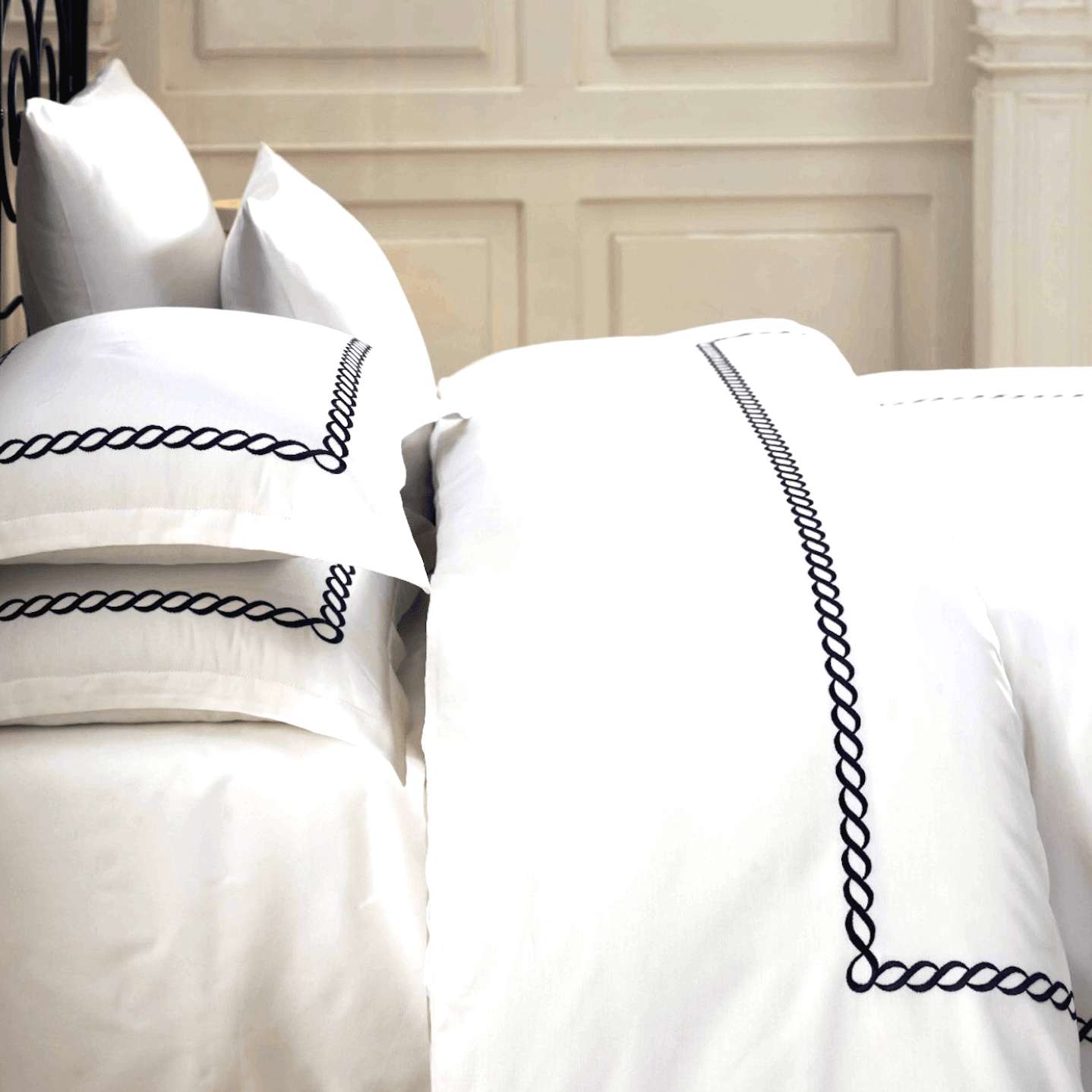 Marquis Chain Embroidery Duvet Cover - Easy Change Cover